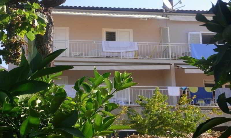 Hotel Mladenka Podstrana Exterior foto